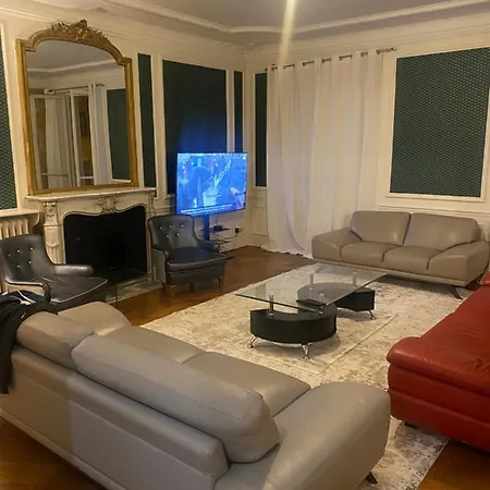 Appartement Arc Triomphe 9 P 4 Chambres *